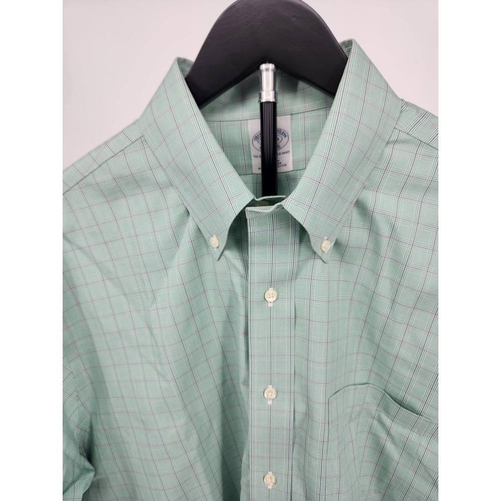 Brooks Brothers Mens Non-Iron Plaid Button Down Shirt Green Purple Size Medium